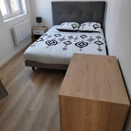 Apartman Charles Rogier 4 *